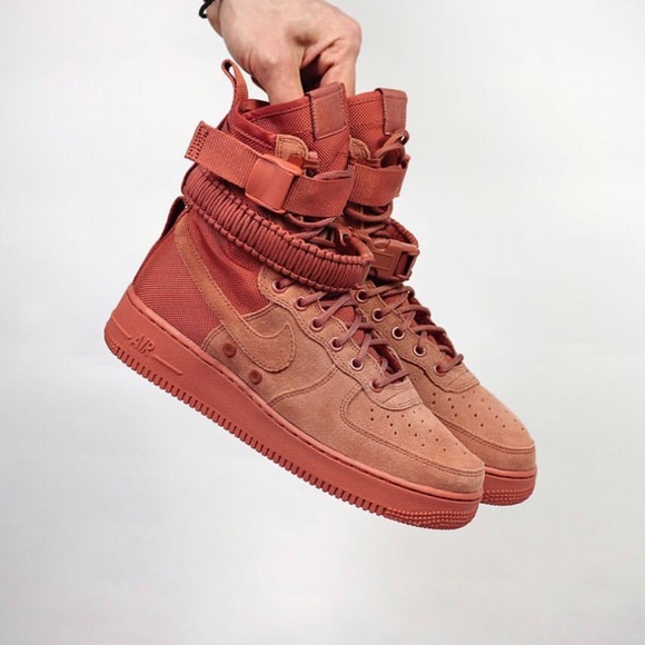 Nike SF Air Force 1 Dusty Peach (Winterized Issue) - Picture 7 of 7